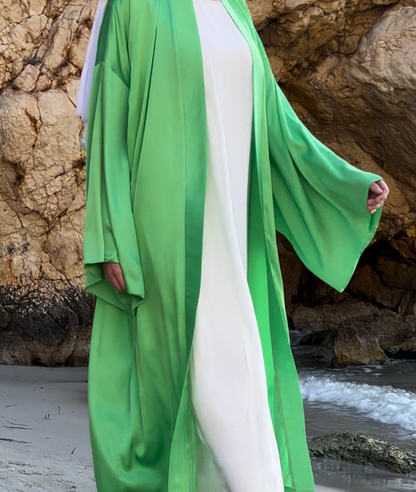 KIMONO VERT SATIN DE SOIE