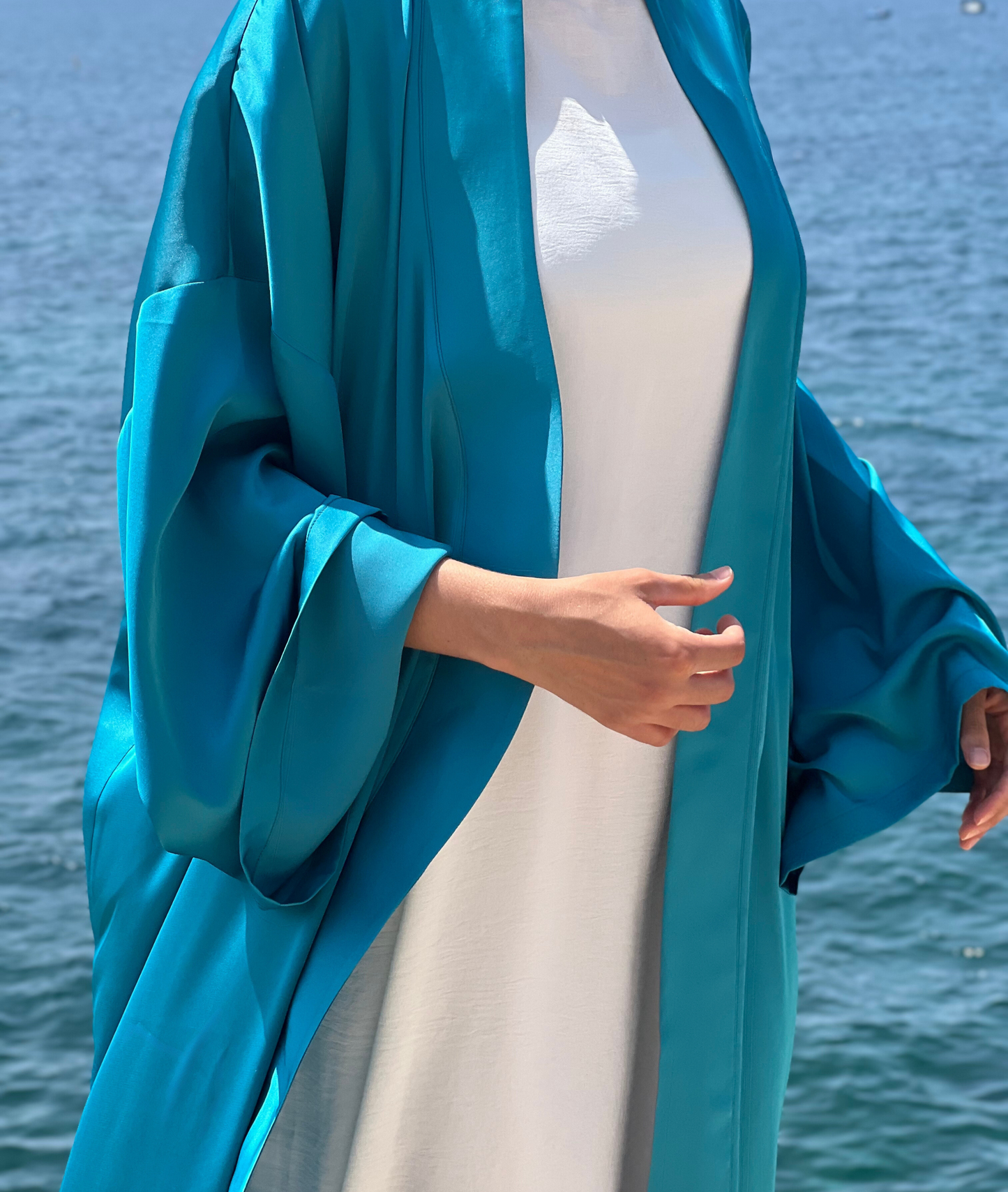 KIMONO BLEU SATIN DE SOIE